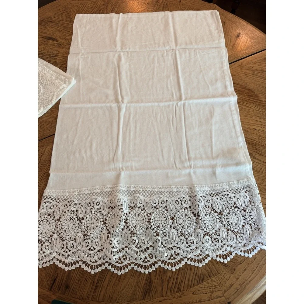 Set of 2 White Cotton Standard Pillowcases Wide Floral Lace Trim Cottage
